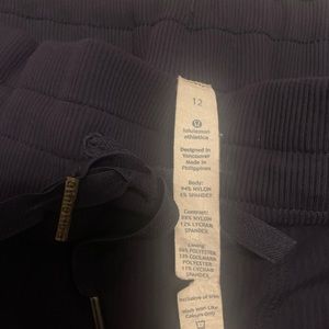 Lululemon crop cargo joggers